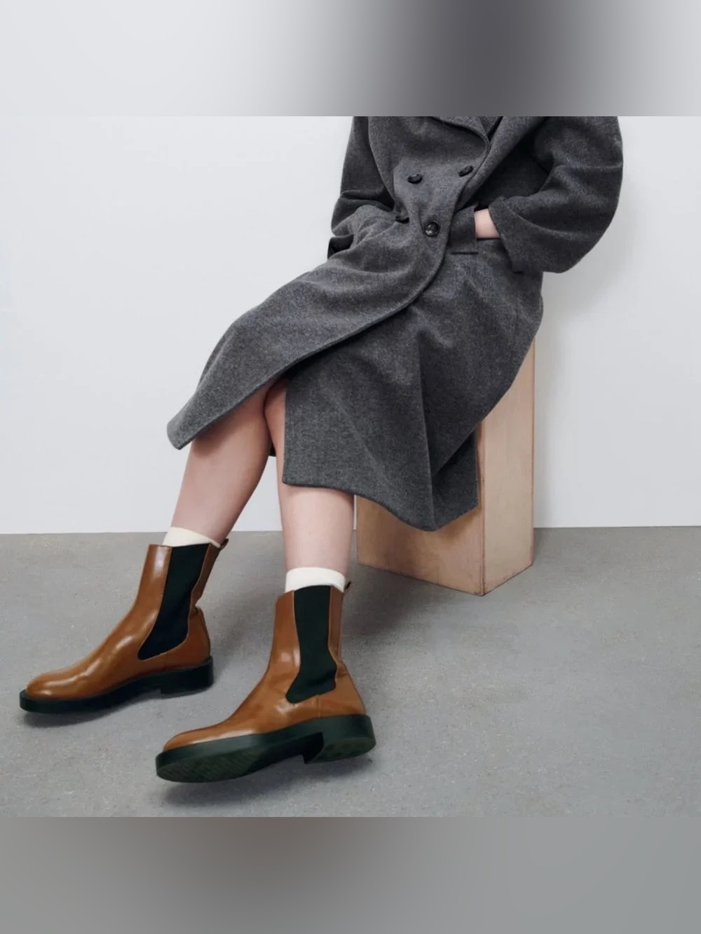 Zara | Brown Faux Leather Chelsea Ankle Boots with Elastic Panels | Size 38
